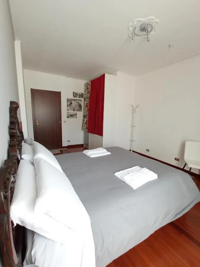 Kwatera prywatna Casa Doretta - Camere Rooms Werona